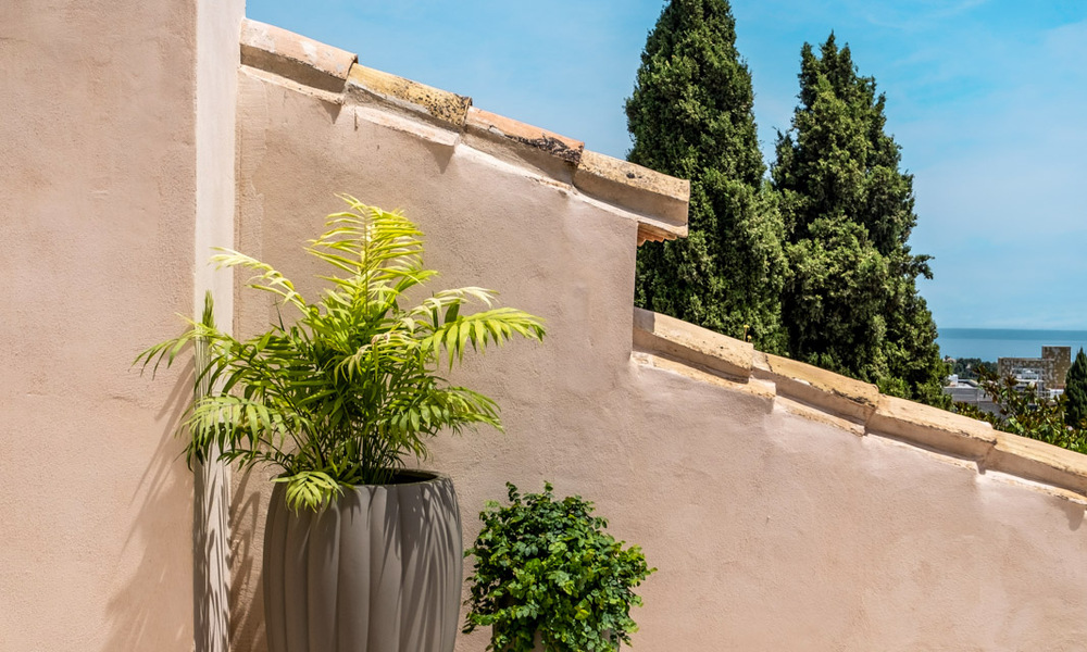 Villa de luxe de style Ibiza, prête à emménager, à vendre dans une urbanisation très recherchée de Benahavis - Marbella 780026