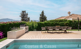 Villa de luxe de style Ibiza, prête à emménager, à vendre dans une urbanisation très recherchée de Benahavis - Marbella 780029 