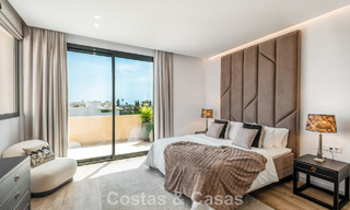 Villa de luxe de style Ibiza, prête à emménager, à vendre dans une urbanisation très recherchée de Benahavis - Marbella 780047 