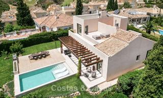 Villa de luxe de style Ibiza, prête à emménager, à vendre dans une urbanisation très recherchée de Benahavis - Marbella 780050 