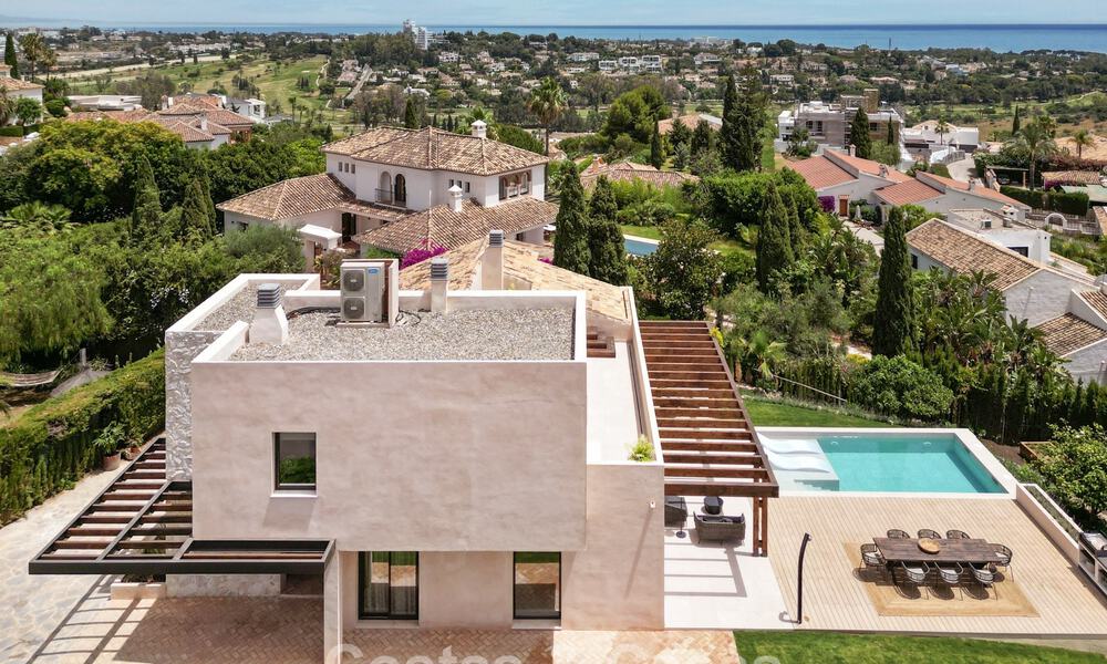 Villa de luxe de style Ibiza, prête à emménager, à vendre dans une urbanisation très recherchée de Benahavis - Marbella 780052