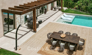 Villa de luxe de style Ibiza, prête à emménager, à vendre dans une urbanisation très recherchée de Benahavis - Marbella 780058 