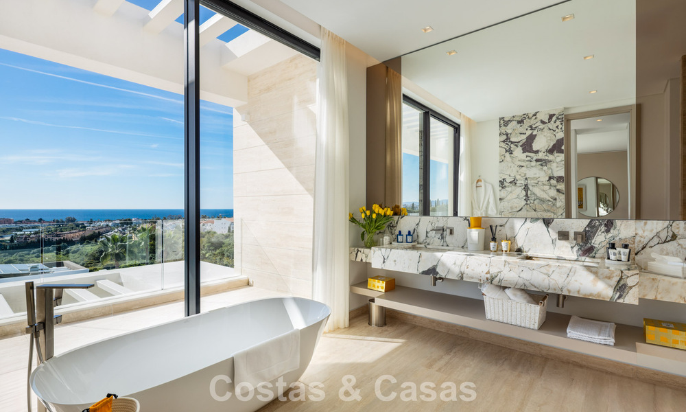 Villa de luxe haut de gamme avec vue panoramique à vendre dans un complexe de golf sur le Golden Mile à Benahavis - Marbella 780123