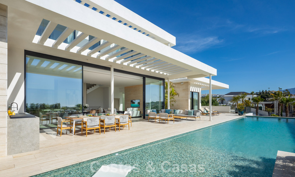 Villa de luxe haut de gamme avec vue panoramique à vendre dans un complexe de golf sur le Golden Mile à Benahavis - Marbella 780127