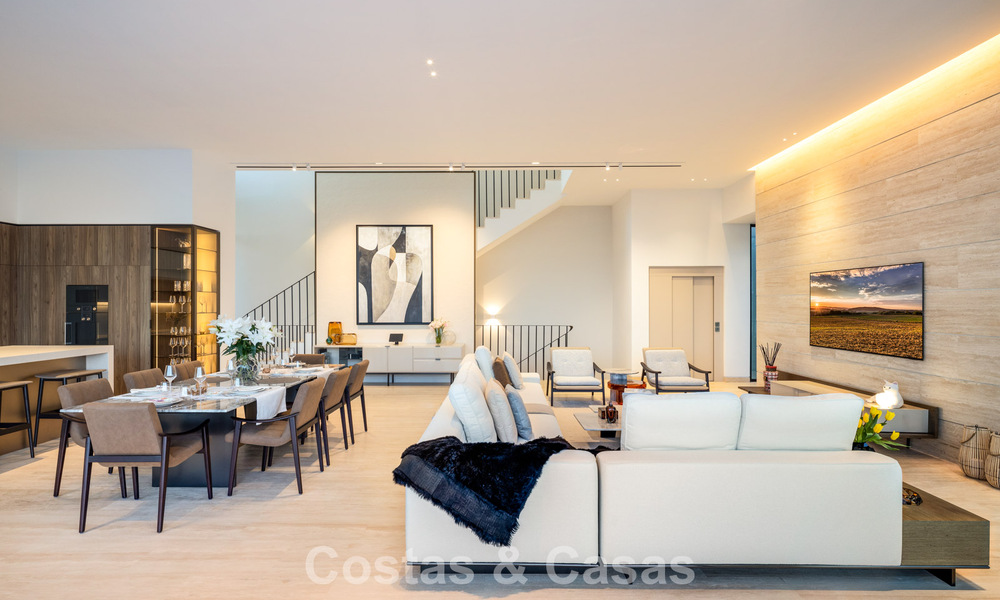 Villa de luxe haut de gamme avec vue panoramique à vendre dans un complexe de golf sur le Golden Mile à Benahavis - Marbella 780142