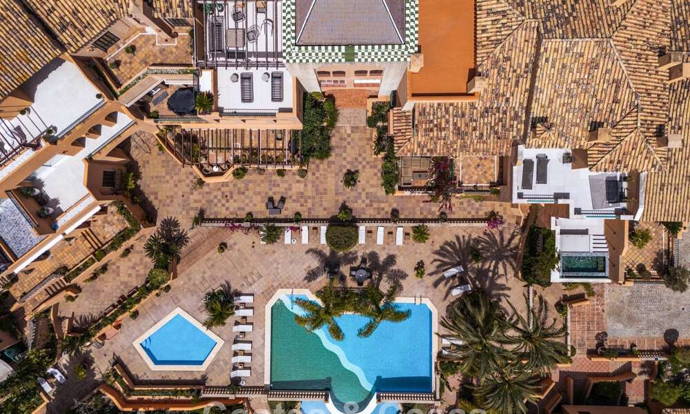 Appartement de première classe avec vue panoramique sur la mer à vendre dans la vallée du golf de Nueva Andalucia, Marbella 780280