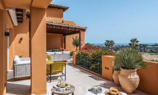 Appartement de première classe avec vue panoramique sur la mer à vendre dans la vallée du golf de Nueva Andalucia, Marbella 780291 