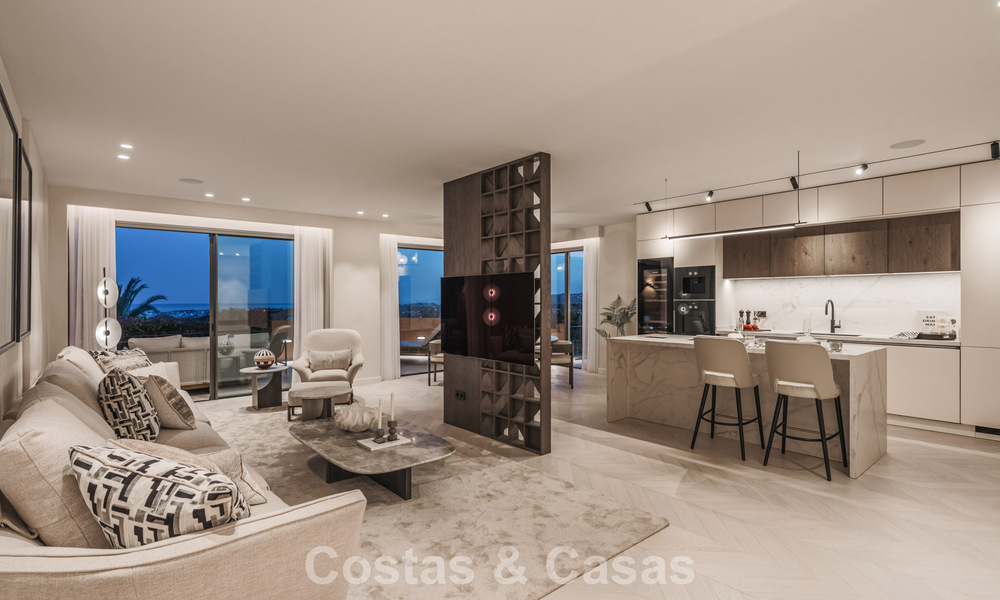 Appartement de première classe avec vue panoramique sur la mer à vendre dans la vallée du golf de Nueva Andalucia, Marbella 780303