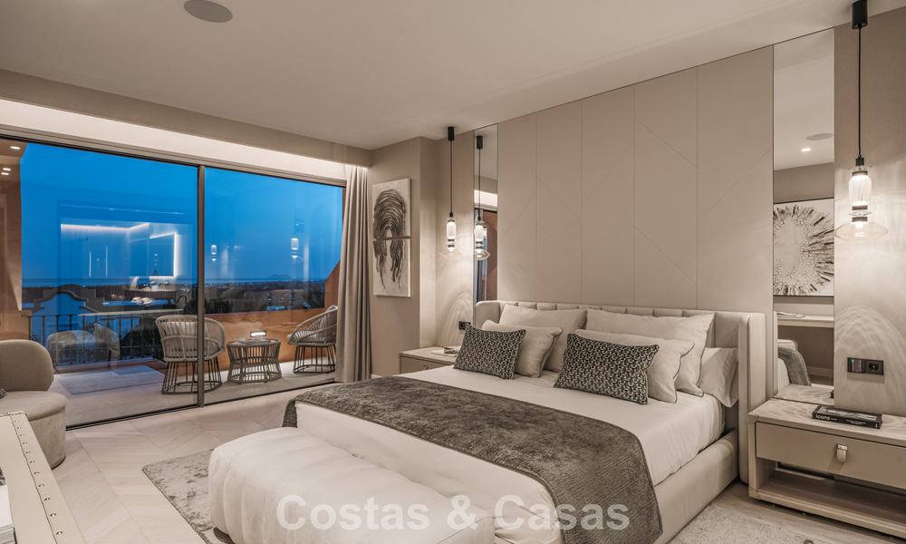 Appartement de première classe avec vue panoramique sur la mer à vendre dans la vallée du golf de Nueva Andalucia, Marbella 780304