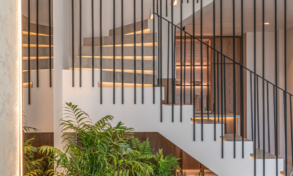 Maison de ville, prête à emménager, à vendre dans une résidence fermée à La Quinta, Benahavis - Marbella 780323