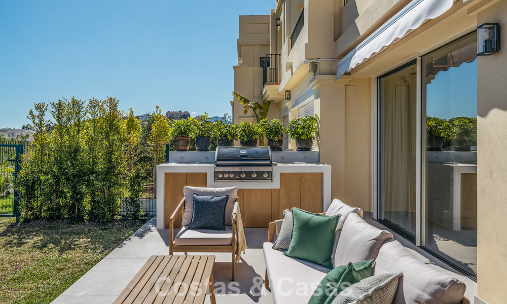 Maison de ville, prête à emménager, à vendre dans une résidence fermée à La Quinta, Benahavis - Marbella 780328