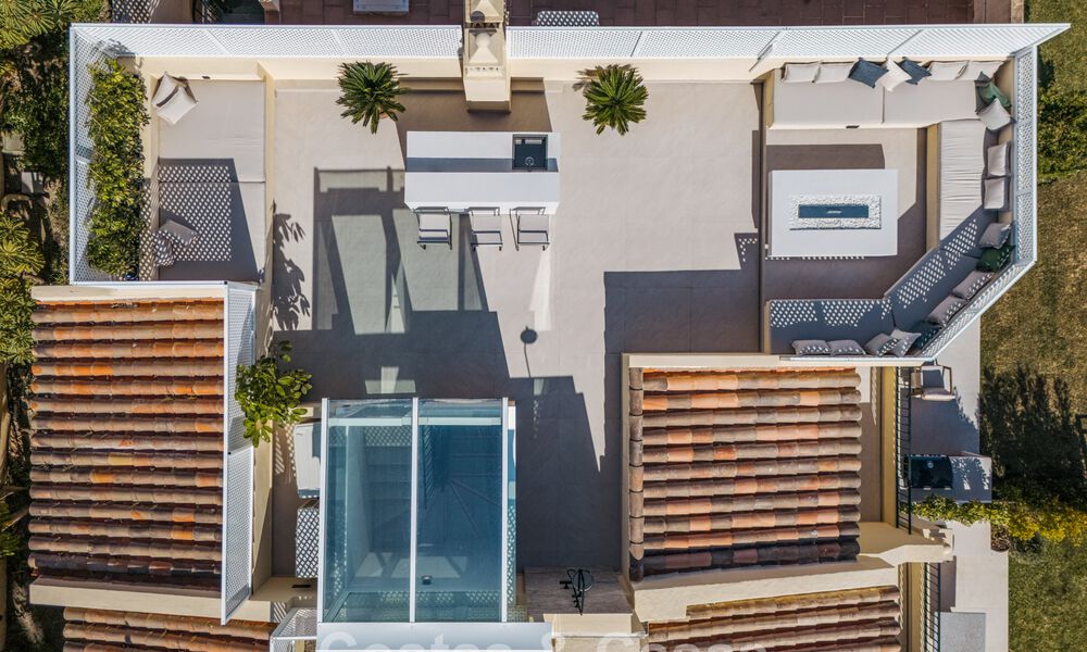 Maison de ville, prête à emménager, à vendre dans une résidence fermée à La Quinta, Benahavis - Marbella 780337