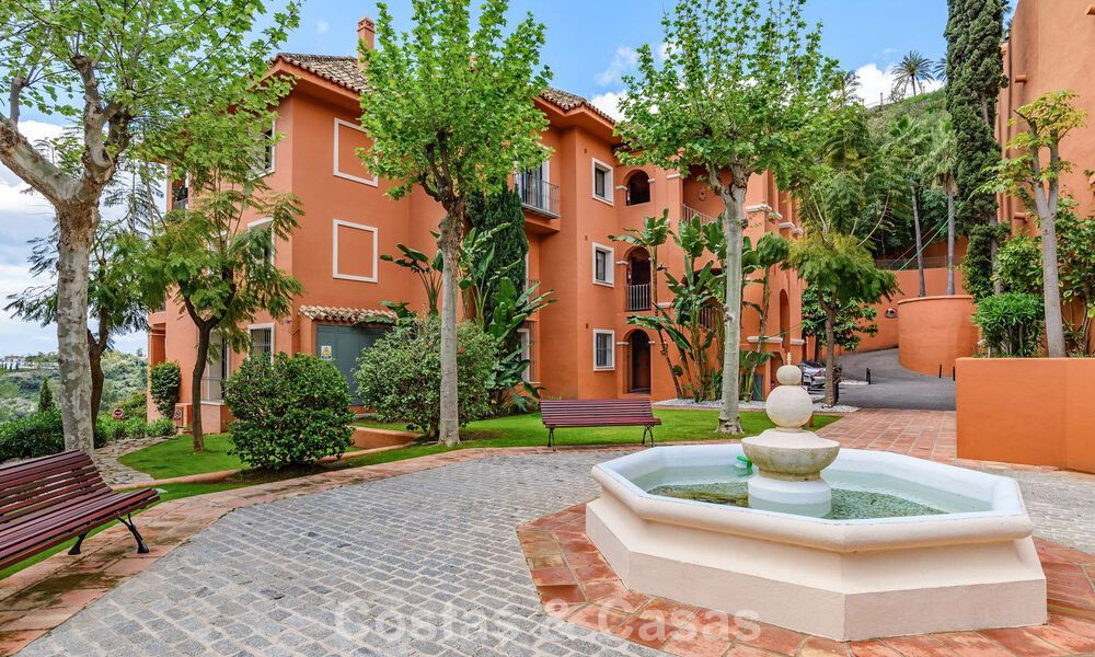 Appartement avec jardin et vue panoramique sur la mer à vendre à Benahavis - Marbella 780214