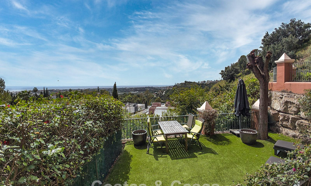 Appartement avec jardin et vue panoramique sur la mer à vendre à Benahavis - Marbella 780218
