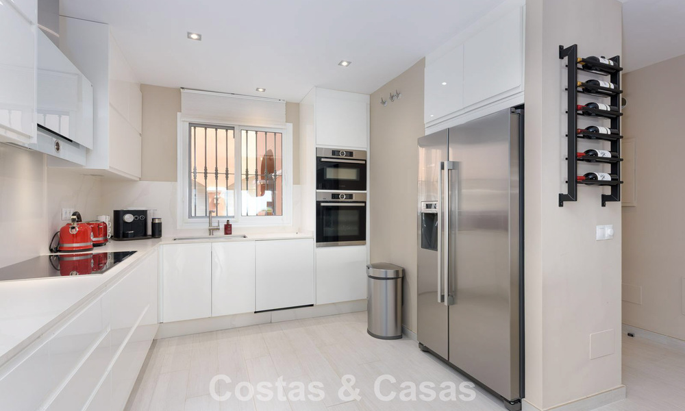 Appartement avec jardin et vue panoramique sur la mer à vendre à Benahavis - Marbella 780234