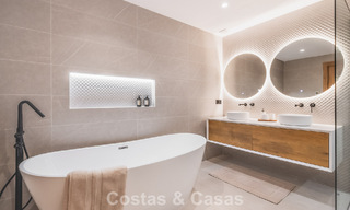 Appartement de luxe de 4 chambres à vendre dans un complexe fermé sur le terrain de golf de Nueva Andalucia, Marbella 780353 