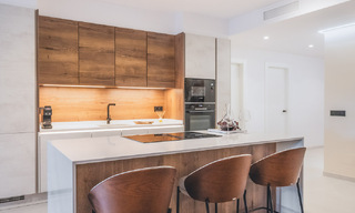 Appartement de luxe de 4 chambres à vendre dans un complexe fermé sur le terrain de golf de Nueva Andalucia, Marbella 780363 