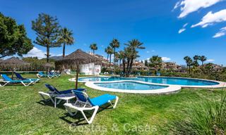 Appartement de luxe de 4 chambres à vendre dans un complexe fermé sur le terrain de golf de Nueva Andalucia, Marbella 780374 