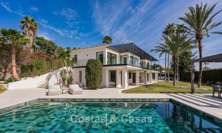 Villa méditerranéenne contemporaine avec des touches modernes à vendre sur le Golden Mile de Marbella 780409 