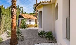 Villa méditerranéenne contemporaine avec des touches modernes à vendre sur le Golden Mile de Marbella 780411 
