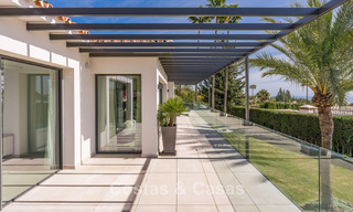 Villa méditerranéenne contemporaine avec des touches modernes à vendre sur le Golden Mile de Marbella 780412 