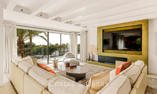 Villa méditerranéenne contemporaine avec des touches modernes à vendre sur le Golden Mile de Marbella 780415 