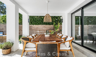 Spacieuse villa familiale au charme andalou contemporain à vendre dans la vallée du golf de Nueva Andalucia, Marbella 780442 