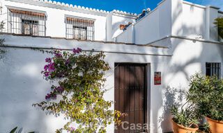 Charmante maison d'angle à vendre dans une urbanisation exclusive sur le Golden Mile de Marbella 780469 