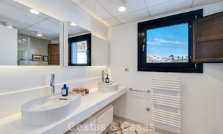 Charmante maison d'angle à vendre dans une urbanisation exclusive sur le Golden Mile de Marbella 780478 