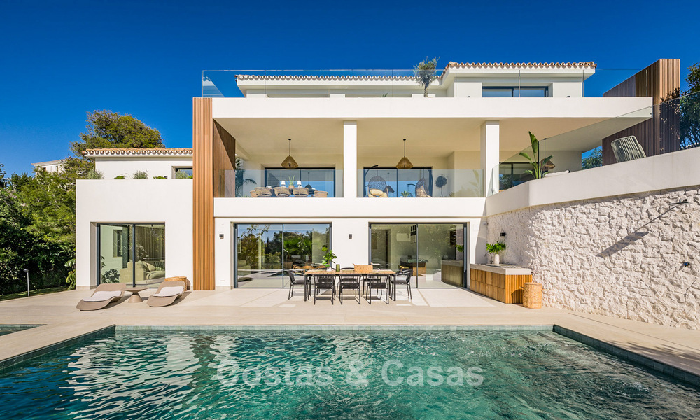 Villa de luxe méditerranéenne flambant neuve à vendre à proximité des commodités à l'est de Marbella 780522