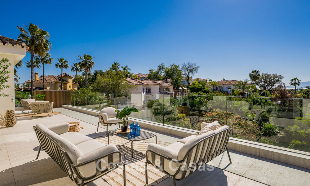 Villa de luxe méditerranéenne flambant neuve à vendre à proximité des commodités à l'est de Marbella 780535