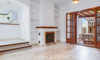 Maison de ville à vendre avec vue sur la mer dans un complexe en première ligne de plage à proximité du centre d'Estepona 780562 