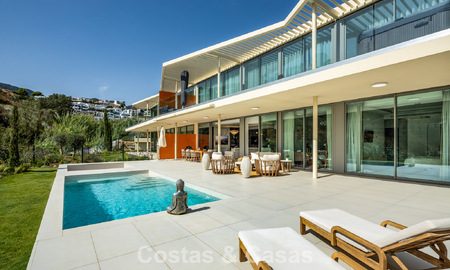 Appartement à vendre avec vue sur la montagne et la mer dans un complexe haut de gamme à Benalmadena, Costa del Sol 780573