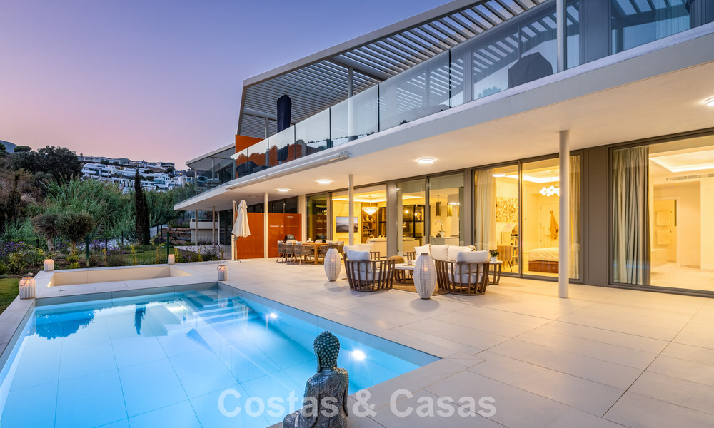 Appartement à vendre avec vue sur la montagne et la mer dans un complexe haut de gamme à Benalmadena, Costa del Sol 780577