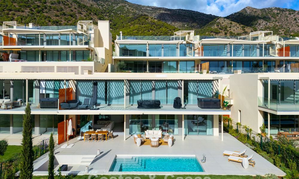 Appartement à vendre avec vue sur la montagne et la mer dans un complexe haut de gamme à Benalmadena, Costa del Sol 780581