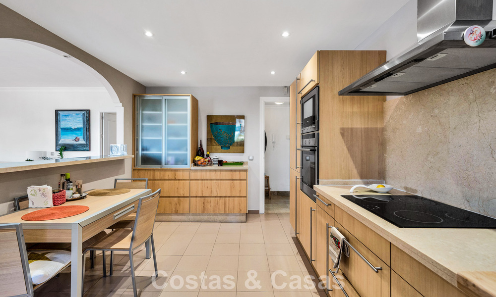 Appartements de luxe en première ligne de golf à vendre dans la zone de Marbella - Estepona 805596