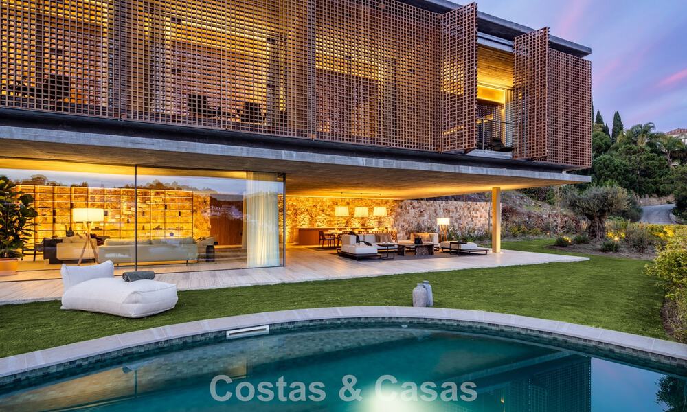 Villa de luxe ultramoderne avec vue imprenable à vendre dans le quartier exclusif d'El Madroñal, Benahavis - Marbella 780605