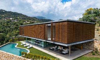 Villa de luxe ultramoderne avec vue imprenable à vendre dans le quartier exclusif d'El Madroñal, Benahavis - Marbella 780609 