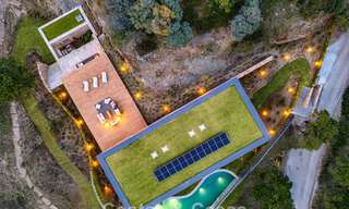 Villa de luxe ultramoderne avec vue imprenable à vendre dans le quartier exclusif d'El Madroñal, Benahavis - Marbella 780612 