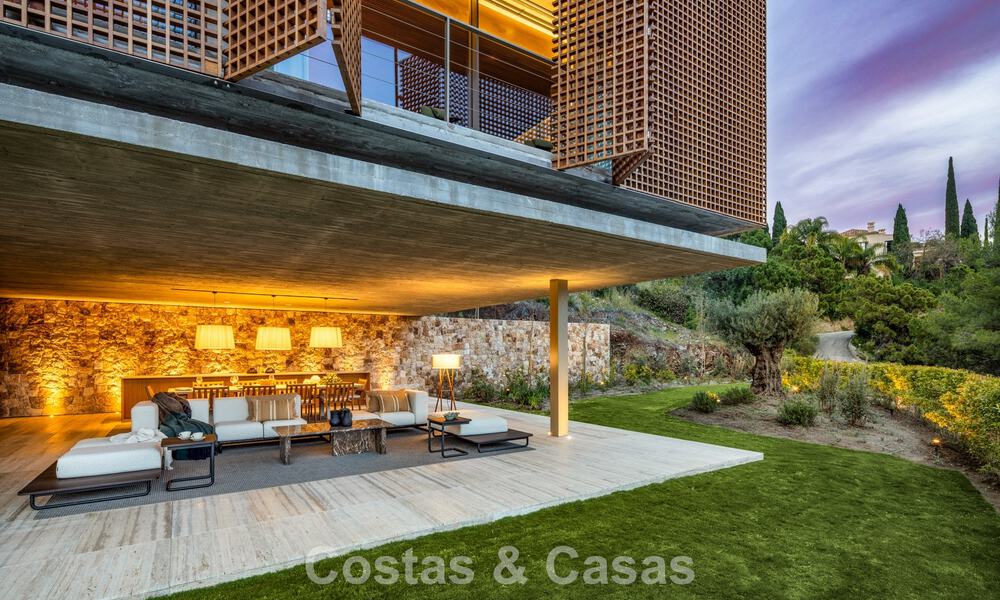 Villa de luxe ultramoderne avec vue imprenable à vendre dans le quartier exclusif d'El Madroñal, Benahavis - Marbella 780614