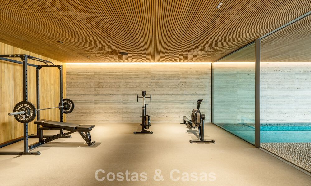 Villa de luxe ultramoderne avec vue imprenable à vendre dans le quartier exclusif d'El Madroñal, Benahavis - Marbella 780624