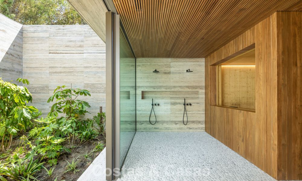 Villa de luxe ultramoderne avec vue imprenable à vendre dans le quartier exclusif d'El Madroñal, Benahavis - Marbella 780625