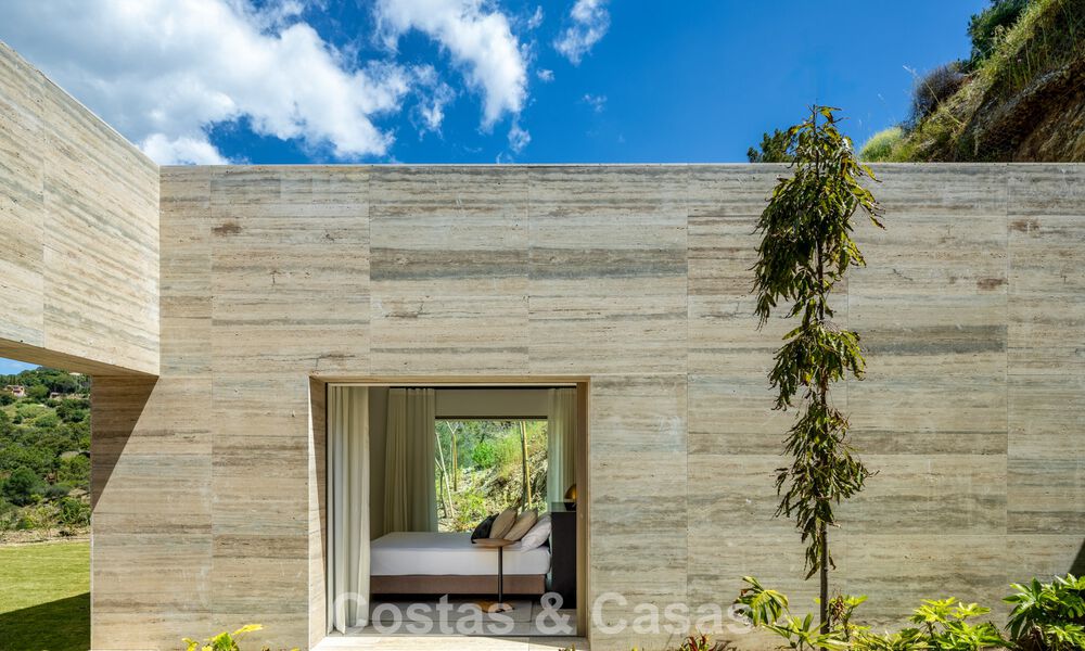 Villa de luxe ultramoderne avec vue imprenable à vendre dans le quartier exclusif d'El Madroñal, Benahavis - Marbella 780626