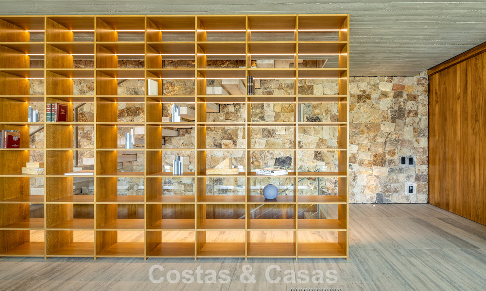 Villa de luxe ultramoderne avec vue imprenable à vendre dans le quartier exclusif d'El Madroñal, Benahavis - Marbella 780644