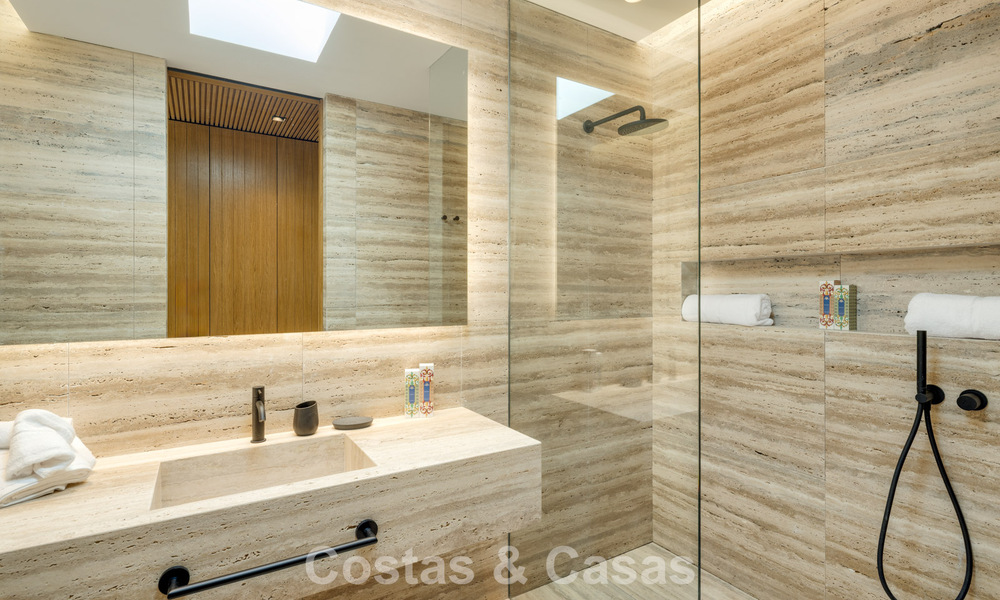 Villa de luxe ultramoderne avec vue imprenable à vendre dans le quartier exclusif d'El Madroñal, Benahavis - Marbella 780650