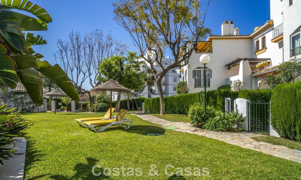 Appartement rénové de 3 chambres avec jardin à distance de marche de Puerto Banus à Nueva Andalucia, Marbella 780679