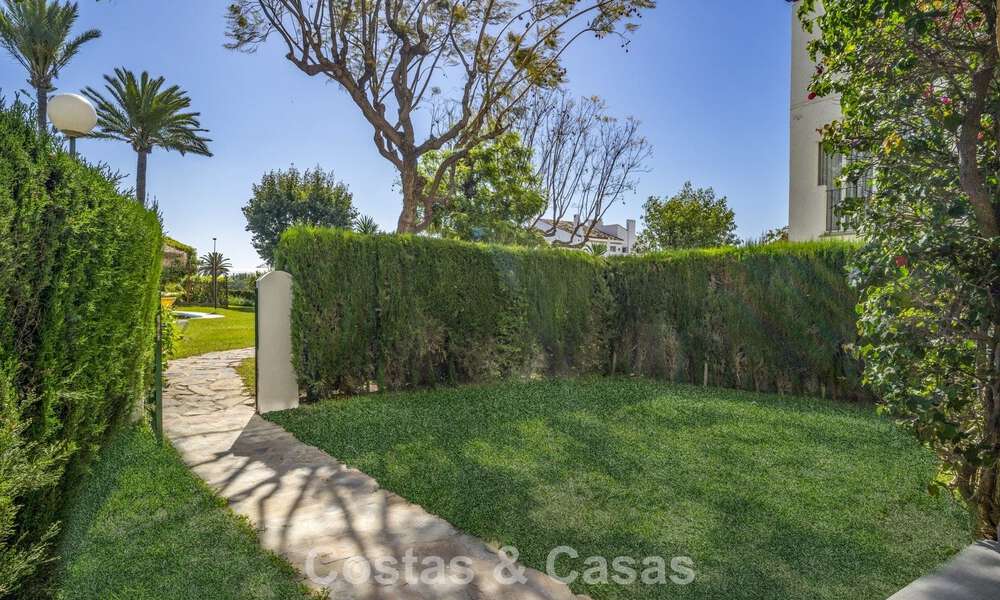 Appartement rénové de 3 chambres avec jardin à distance de marche de Puerto Banus à Nueva Andalucia, Marbella 780682