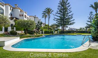 Appartement rénové de 3 chambres avec jardin à distance de marche de Puerto Banus à Nueva Andalucia, Marbella 780703 