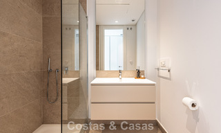 Appartement supérieur avec jardin et vue panoramique sur la mer à vendre à La Quinta, Marbella - Benahavis 780717 