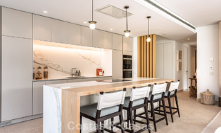 Appartement supérieur avec jardin et vue panoramique sur la mer à vendre à La Quinta, Marbella - Benahavis 780722 